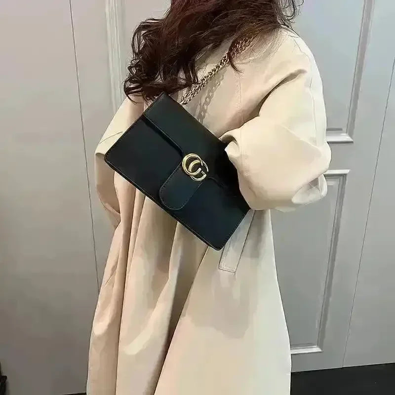 Minimalistic Double Buckle Handbag - Bear Hugs