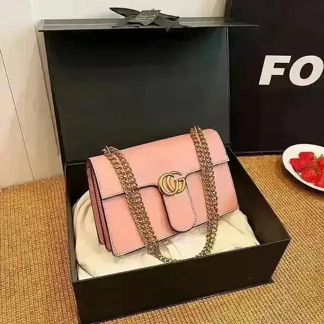 Minimalistic Double Buckle Handbag - Bear Hugs