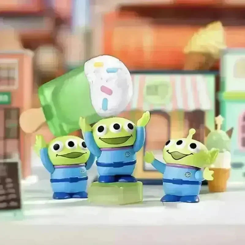 MINISO Disney Pixar Happy Dessert Street Series Blind Box - Bear Hugs