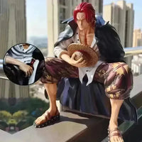 One Piece Shanks Action Figurine (17 cm) - Bear Hugs