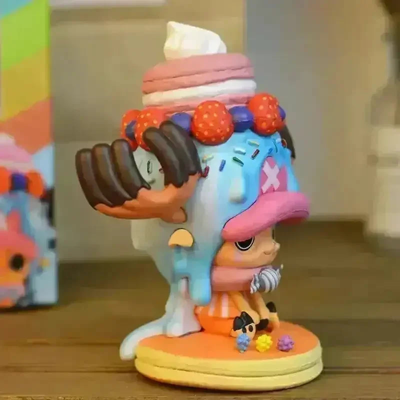 One Piece Tony Tony Chopper Candy Crown Figurine (11 cm) - Bear Hugs