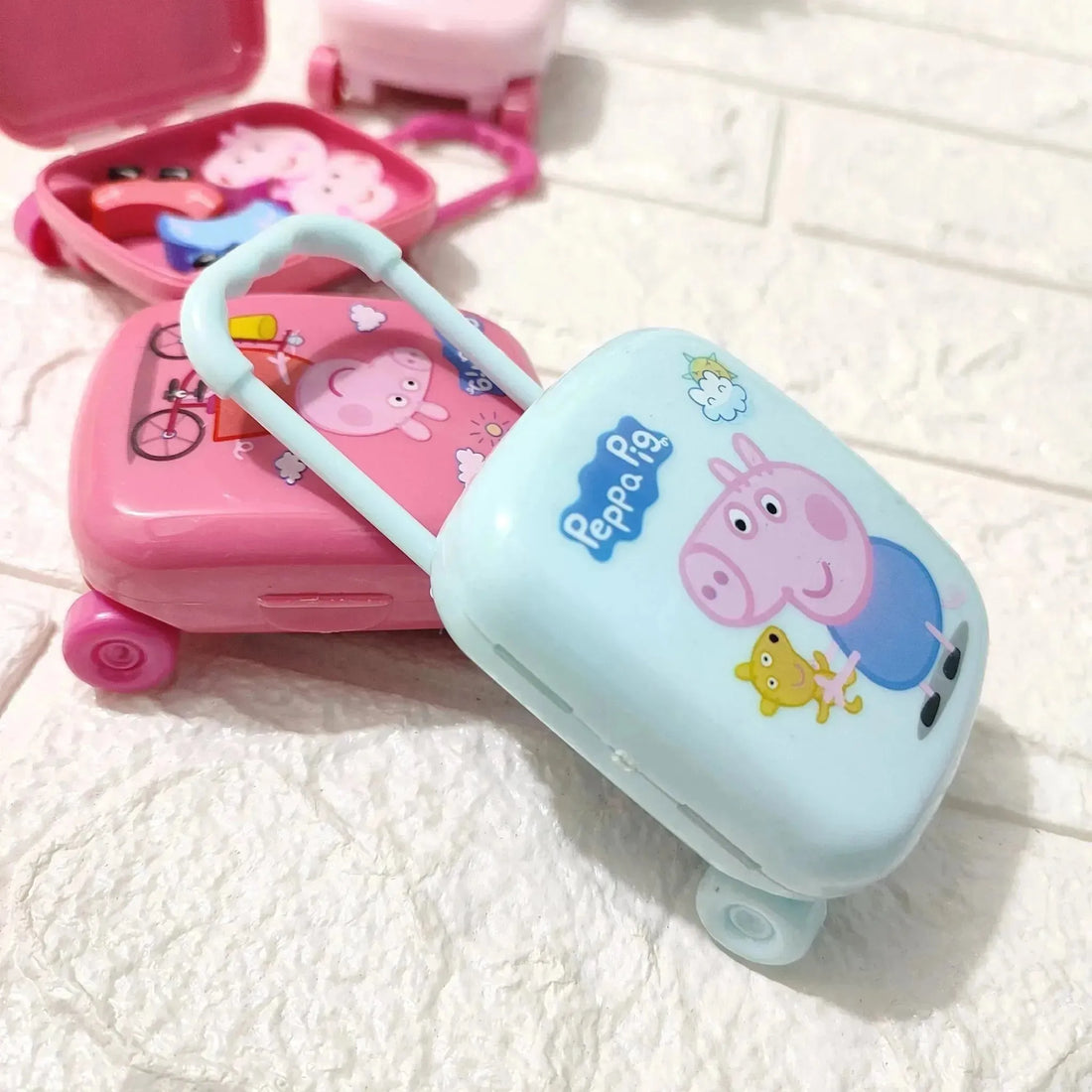 Peppa Pig Trolley Eraser Set - Bear Hugs