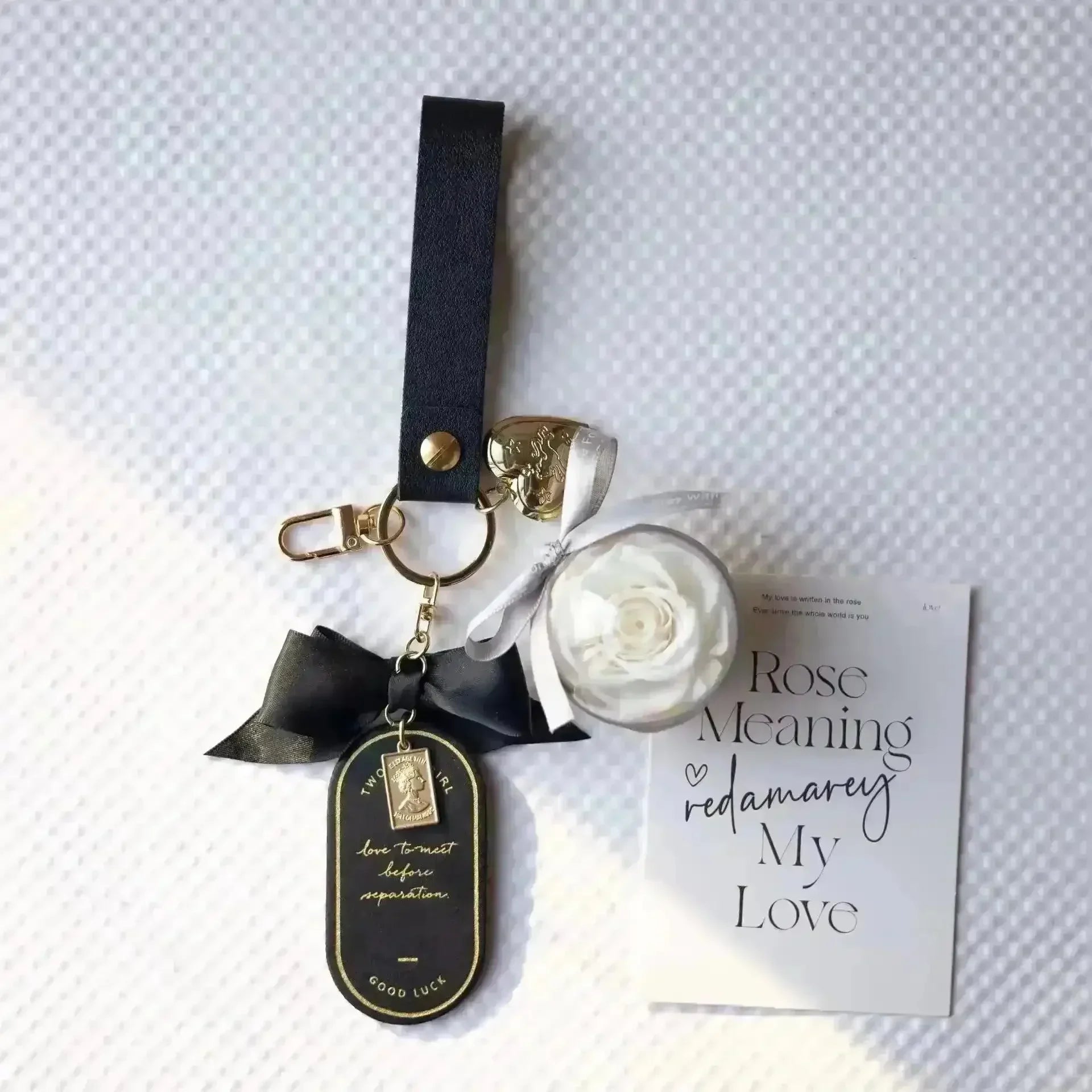 Preserved Rose Love Tag Keychain - Bear Hugs