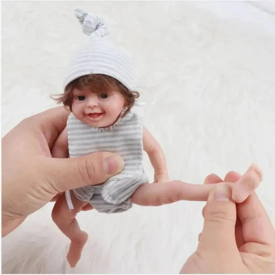 Realistic Mini Silicon Baby Doll (15 cm) - Bear Hugs