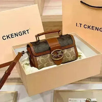 Redkiss Horse Drawn Handbag - Bear Hugs