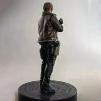 Resident Evil Leon S. Kennedy Action Figure (33 cm) - Bear Hugs