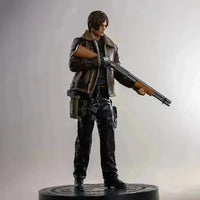 Resident Evil Leon S. Kennedy Action Figure (33 cm) - Bear Hugs