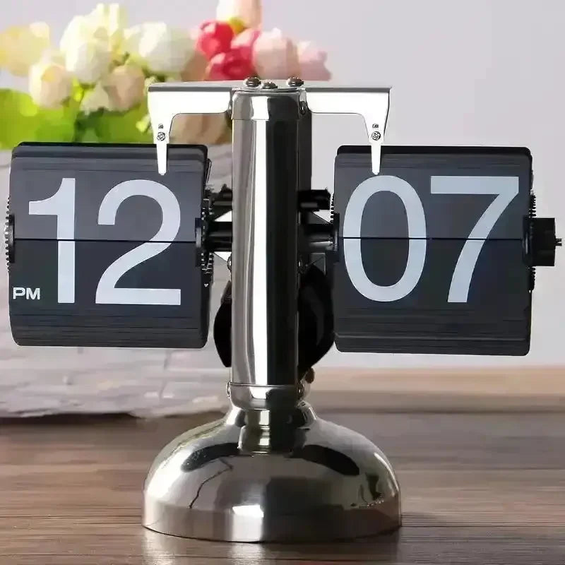 Retro Vintage Mechanical Flip Clock - Bear Hugs