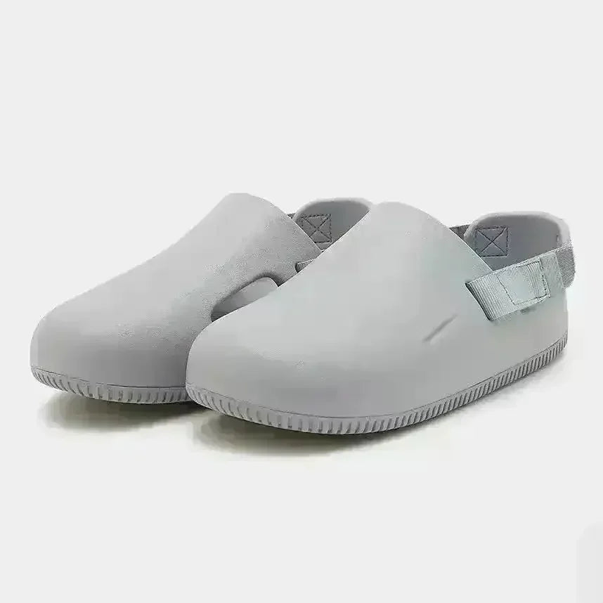 Right Tick Cloud Nine Sandals - Bear Hugs