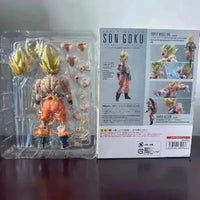 S.H.Figuarts Dragon Ball Z War-Damaged Goku Action Figure (18 cm) - Bear Hugs