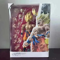 S.H.Figuarts Dragon Ball Z War-Damaged Goku Action Figure (18 cm) - Bear Hugs
