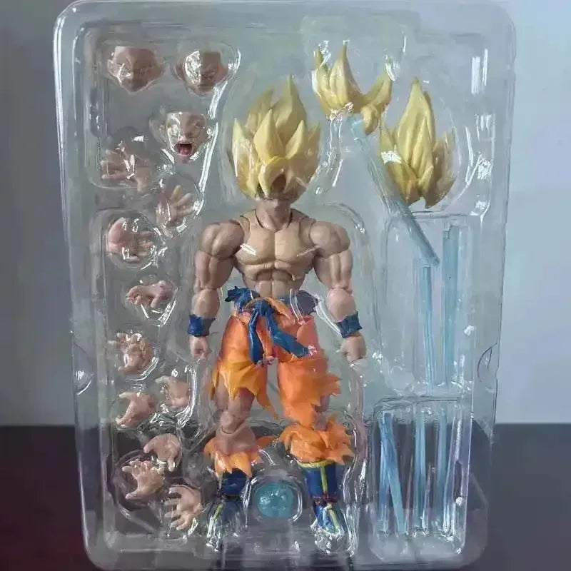 S.H.Figuarts Dragon Ball Z War-Damaged Goku Action Figure (18 cm) - Bear Hugs