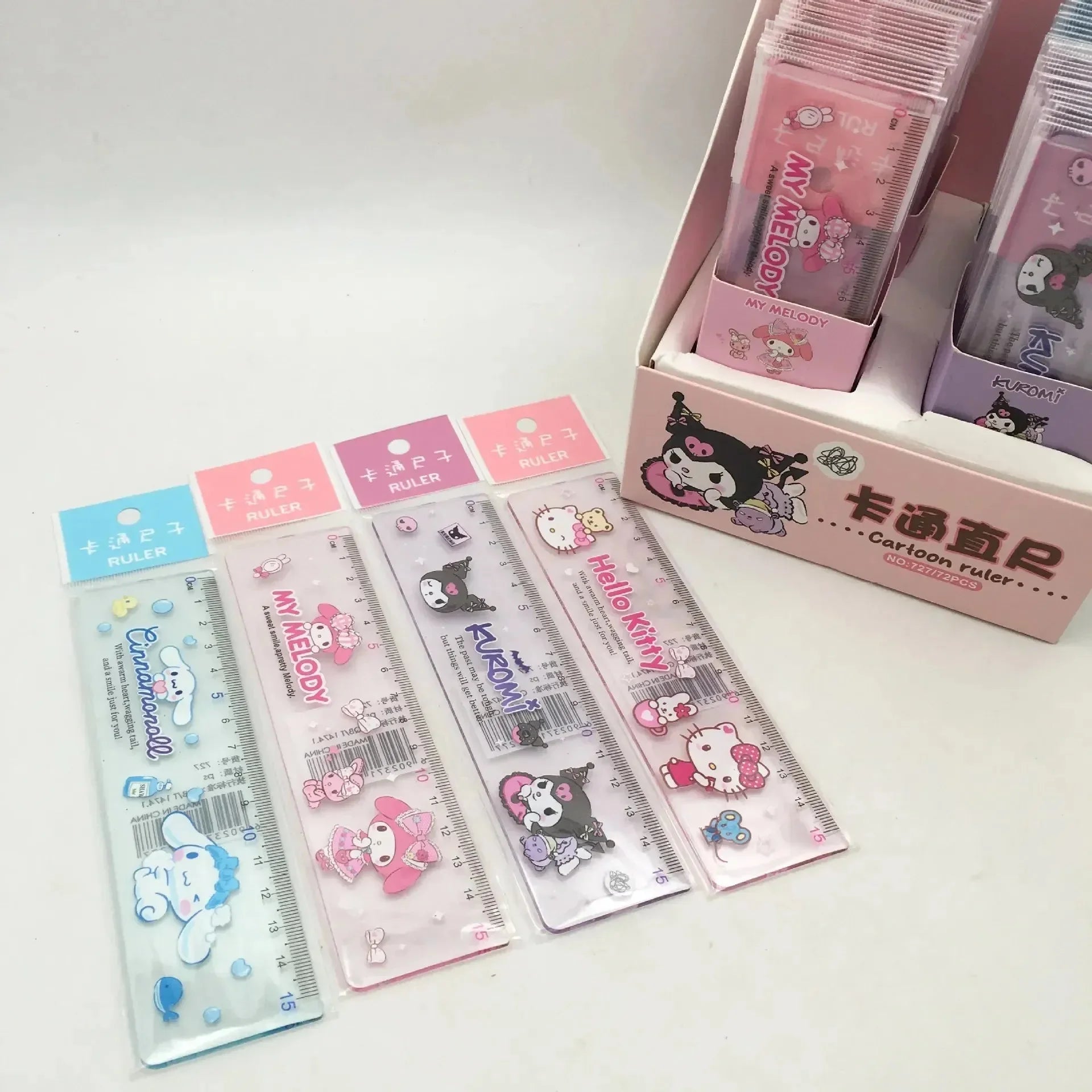 Sanrio Anime Kawaii Scale (15 cm) - Bear Hugs