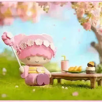 Sanrio Characters Blossom and Wagashi Series - Bear Hugs