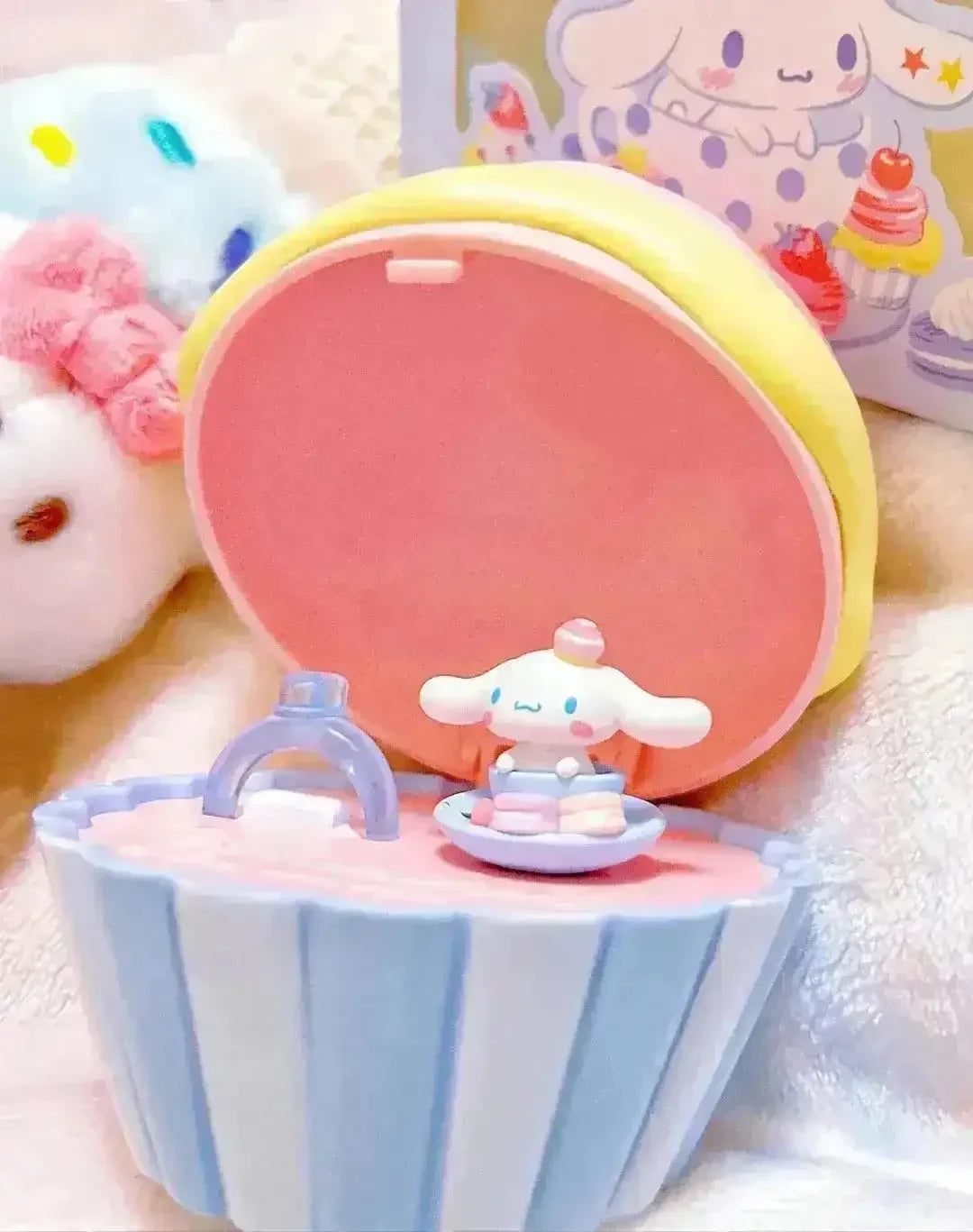 Sanrio Cinnamoroll Cupcake Ring Box - Bear Hugs