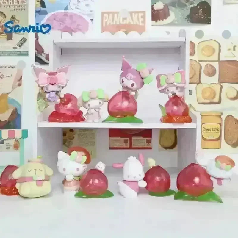 Sanrio Hello Kitty & Friends Red Onion Mystery Box (7 pcs) - Bear Hugs