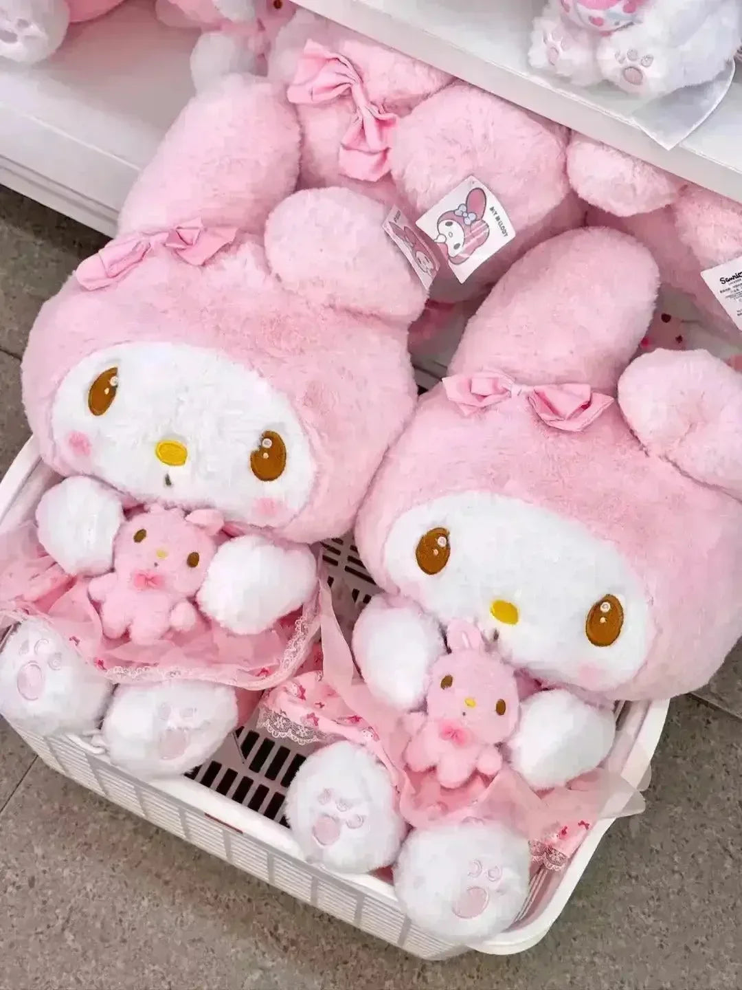 Sanrio Hold Doll Plushies (35 cm) - Bear Hugs