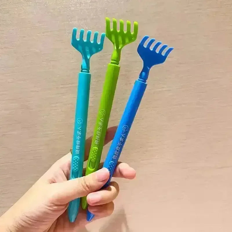 Scratch Me Extendable Tickle Pen - Bear Hugs