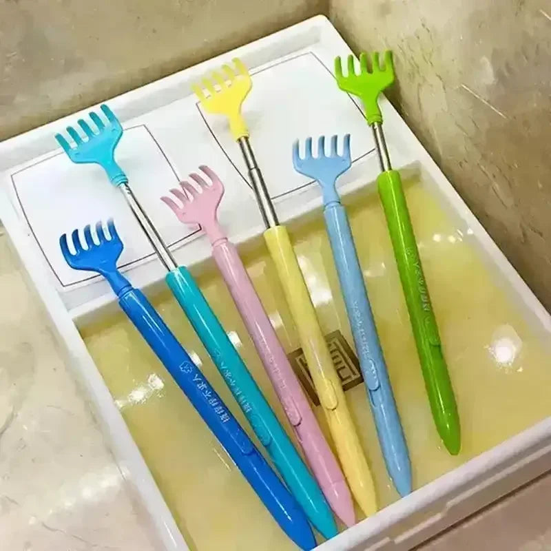 Scratch Me Extendable Tickle Pen - Bear Hugs