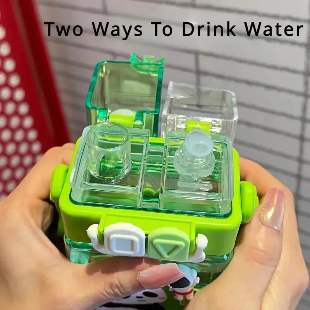 Sip 'n' Spout Cartoon Water Bottle (520 ml) - Bear Hugs