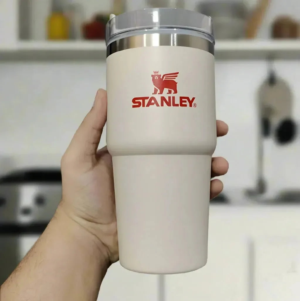 Stanley Quencher H2.0 Stainless Steel Vacuum Insulated Tumbler (20 oz) - Bear Hugs