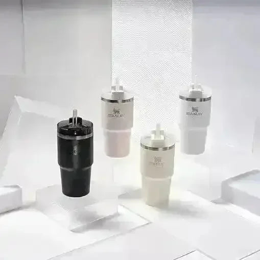 Stanley Quencher H2.0 Stainless Steel Vacuum Insulated Tumbler (20 oz) - Bear Hugs