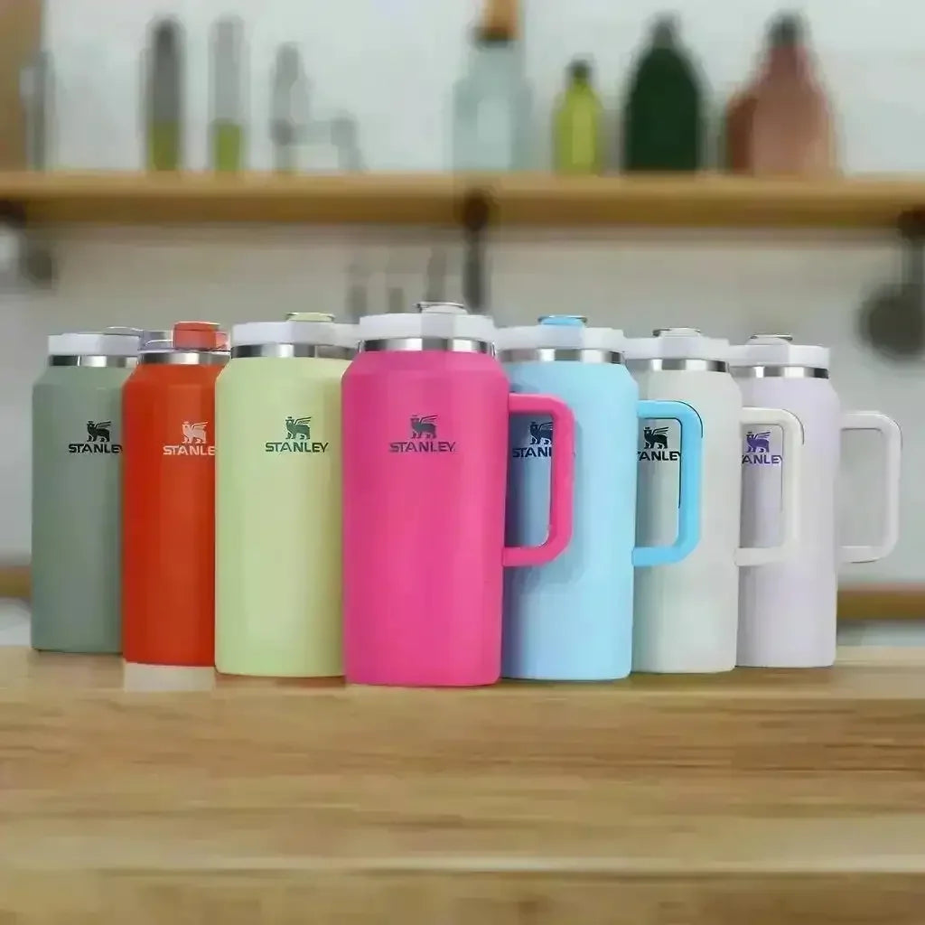 Stanley Quencher H2.0 Stainless Steel Vacuum Insulated Tumbler (64 oz) - Bear Hugs