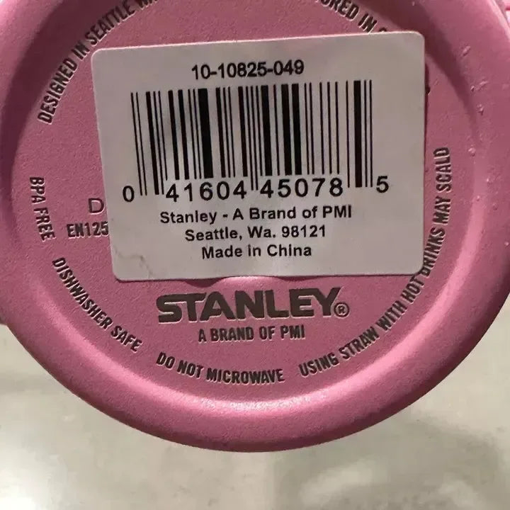 Stanley Quencher H2.0 Valentine Day 2025 Tumblers - Bear Hugs