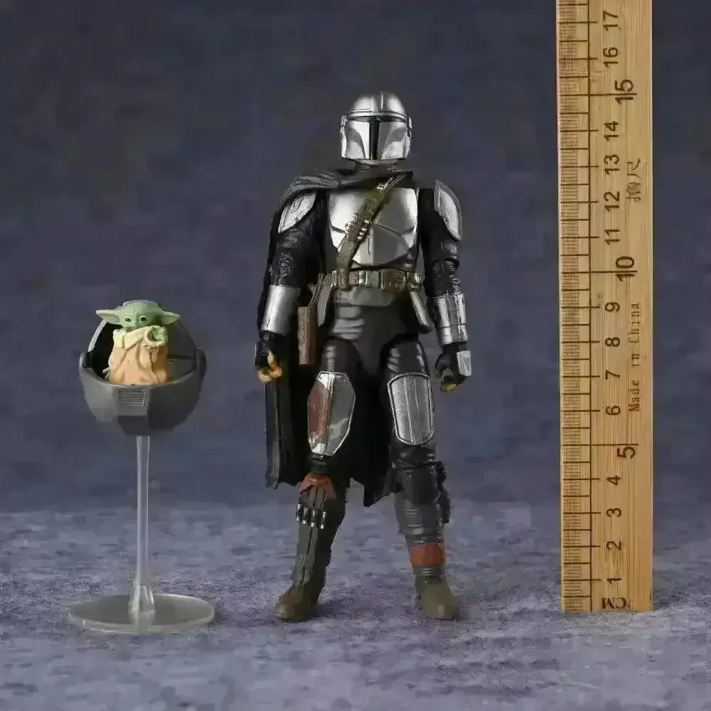 Star Wars The Mandalorian and Grogu Action Figure (16 cm) - Bear Hugs
