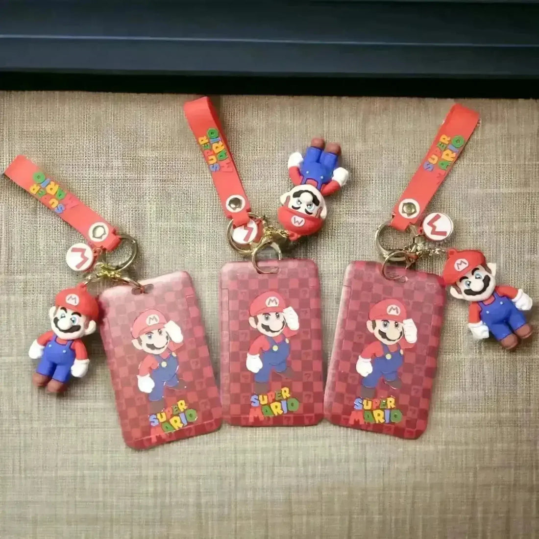 Super Mario ID Card Keychain - Bear Hugs