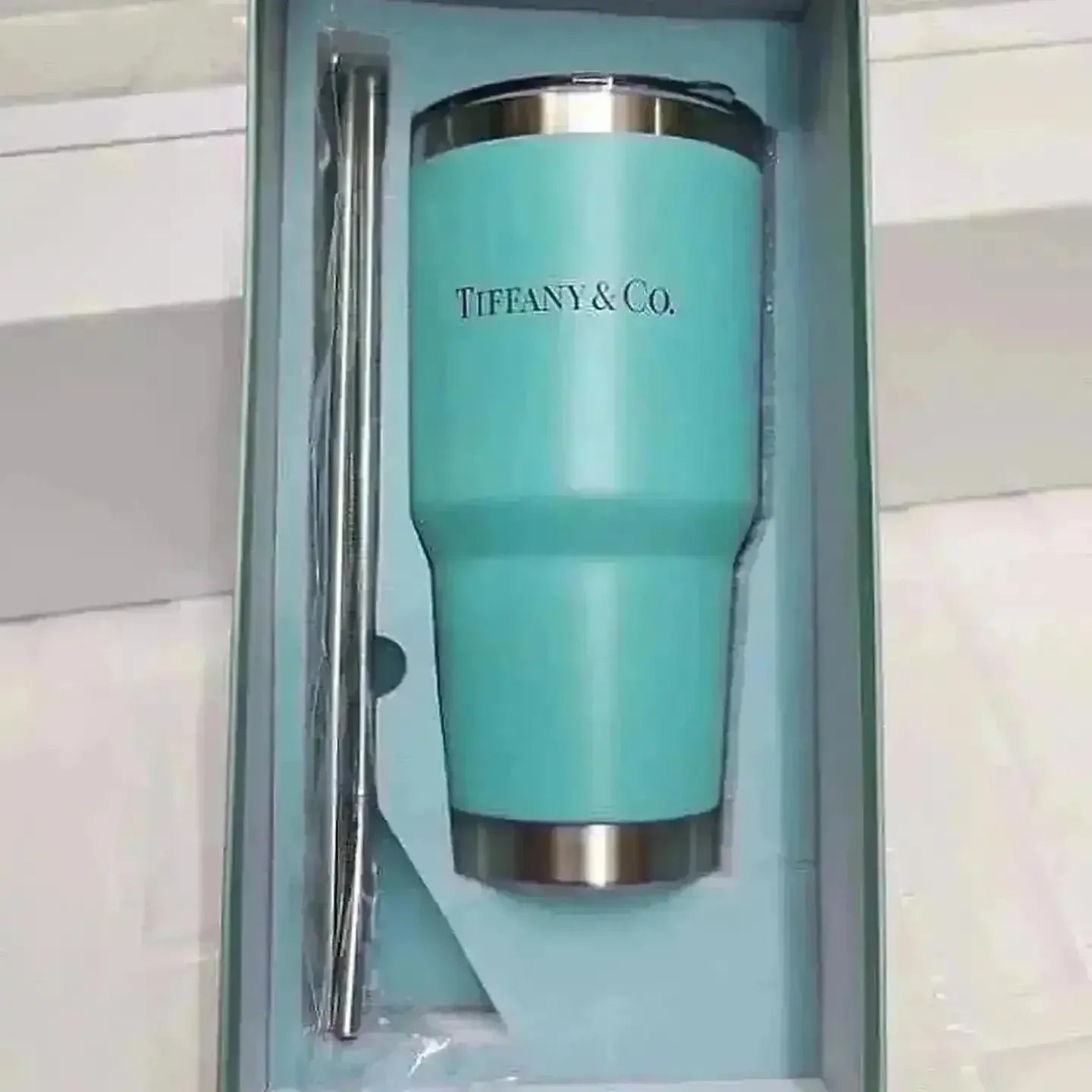 T&Co Big Blue Straw Insulated Steel Tumbler (700 ml) - Bear Hugs