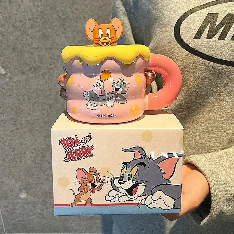 Tom & Jerry Classic Chase Ceramic Mugs (320 ml) - Bear Hugs