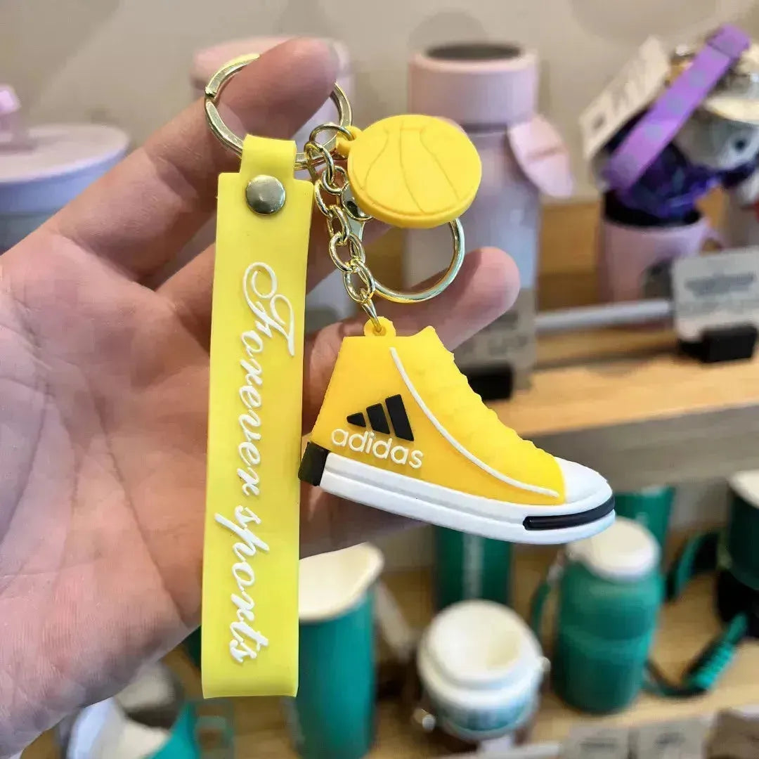 Trending Creative Sneaker 3D Keychain - Bear Hugs