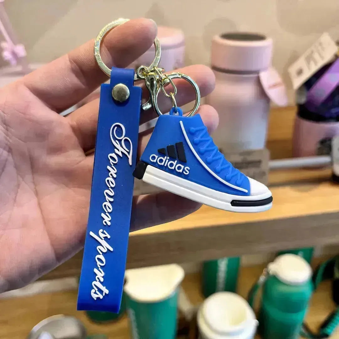 Trending Creative Sneaker 3D Keychain - Bear Hugs