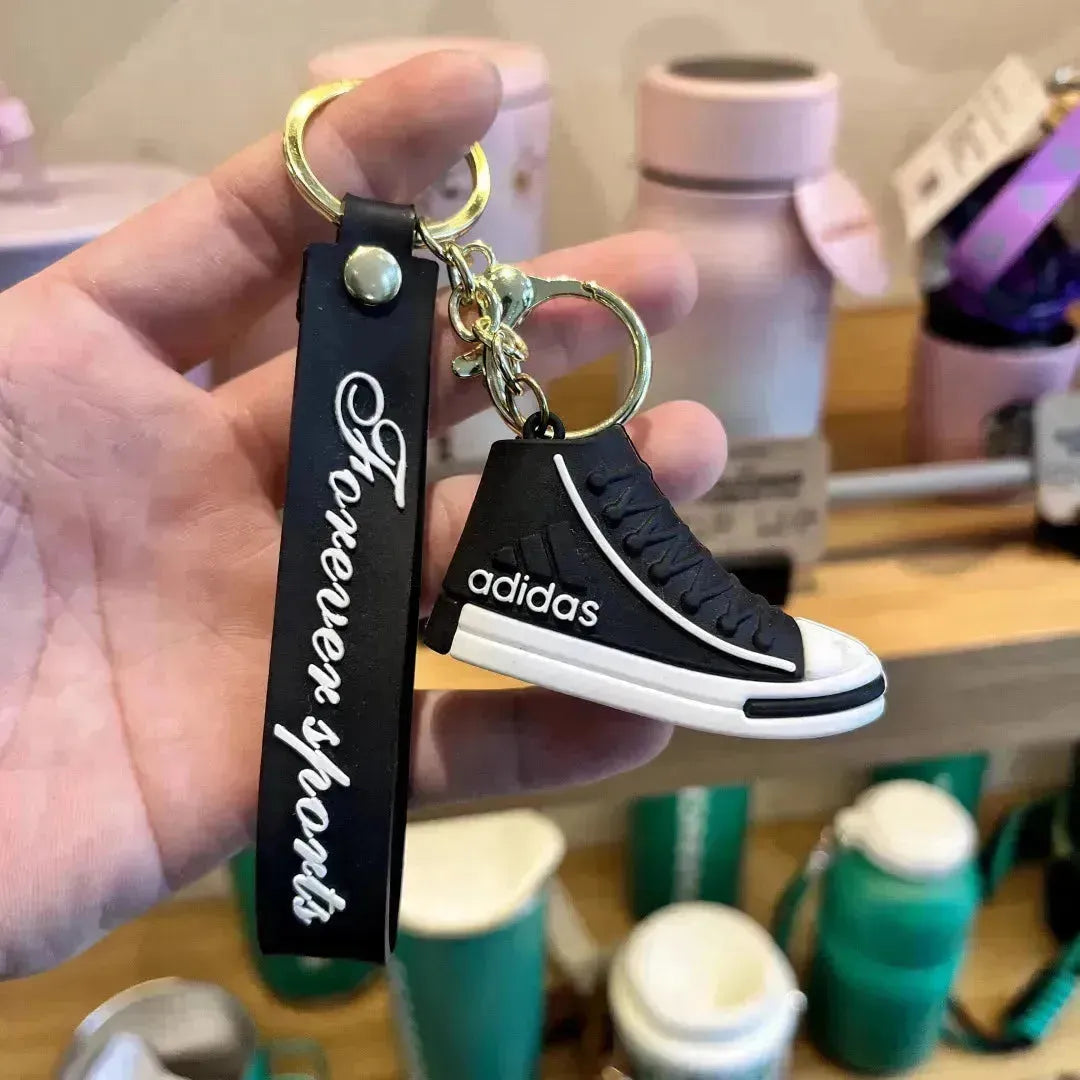 Trending Creative Sneaker 3D Keychain - Bear Hugs