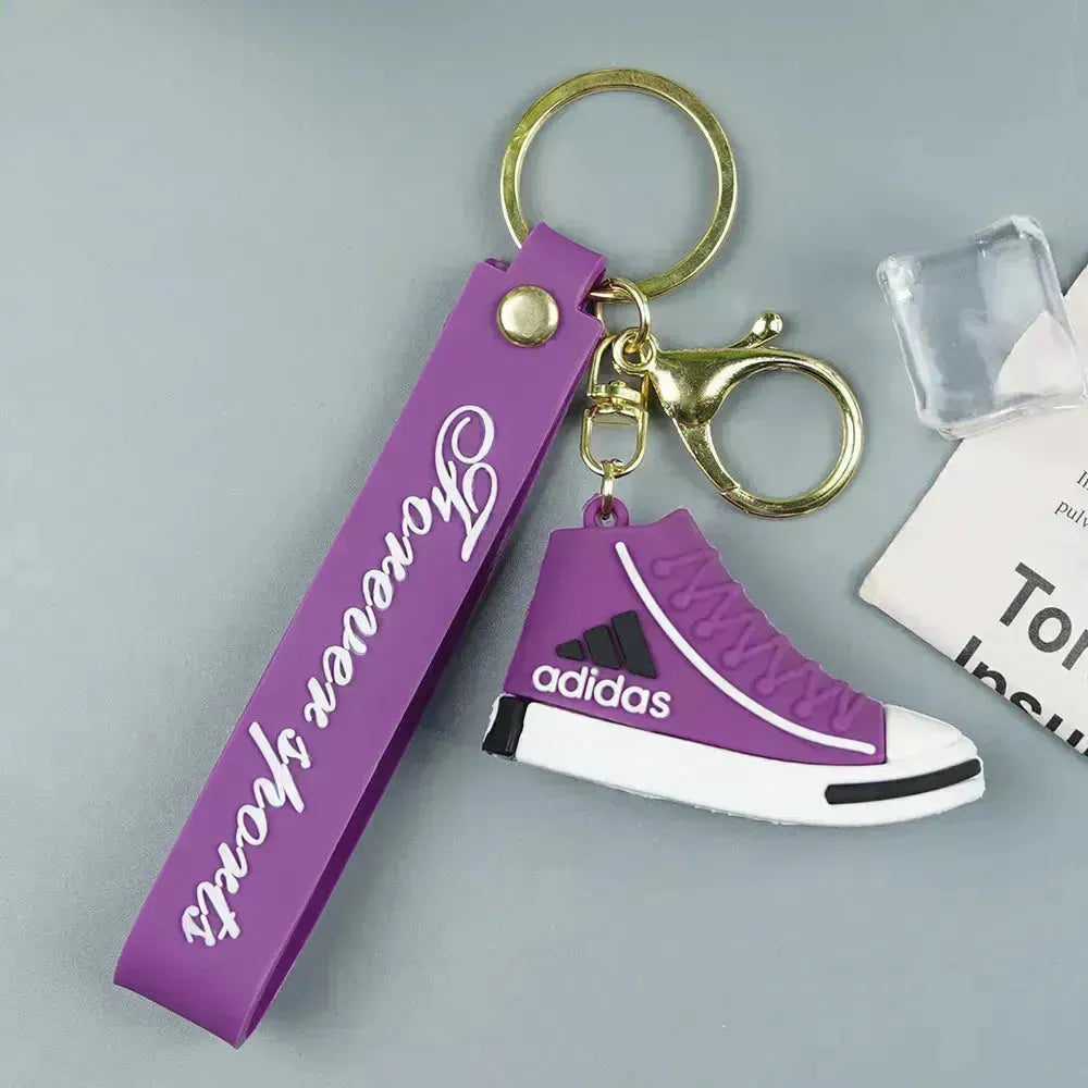 Trending Creative Sneaker 3D Keychain - Bear Hugs