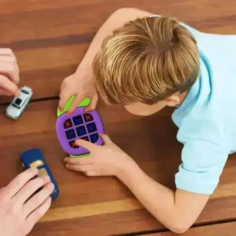 TrendSet Tic Tac Toe XO Portable Game - Bear Hugs