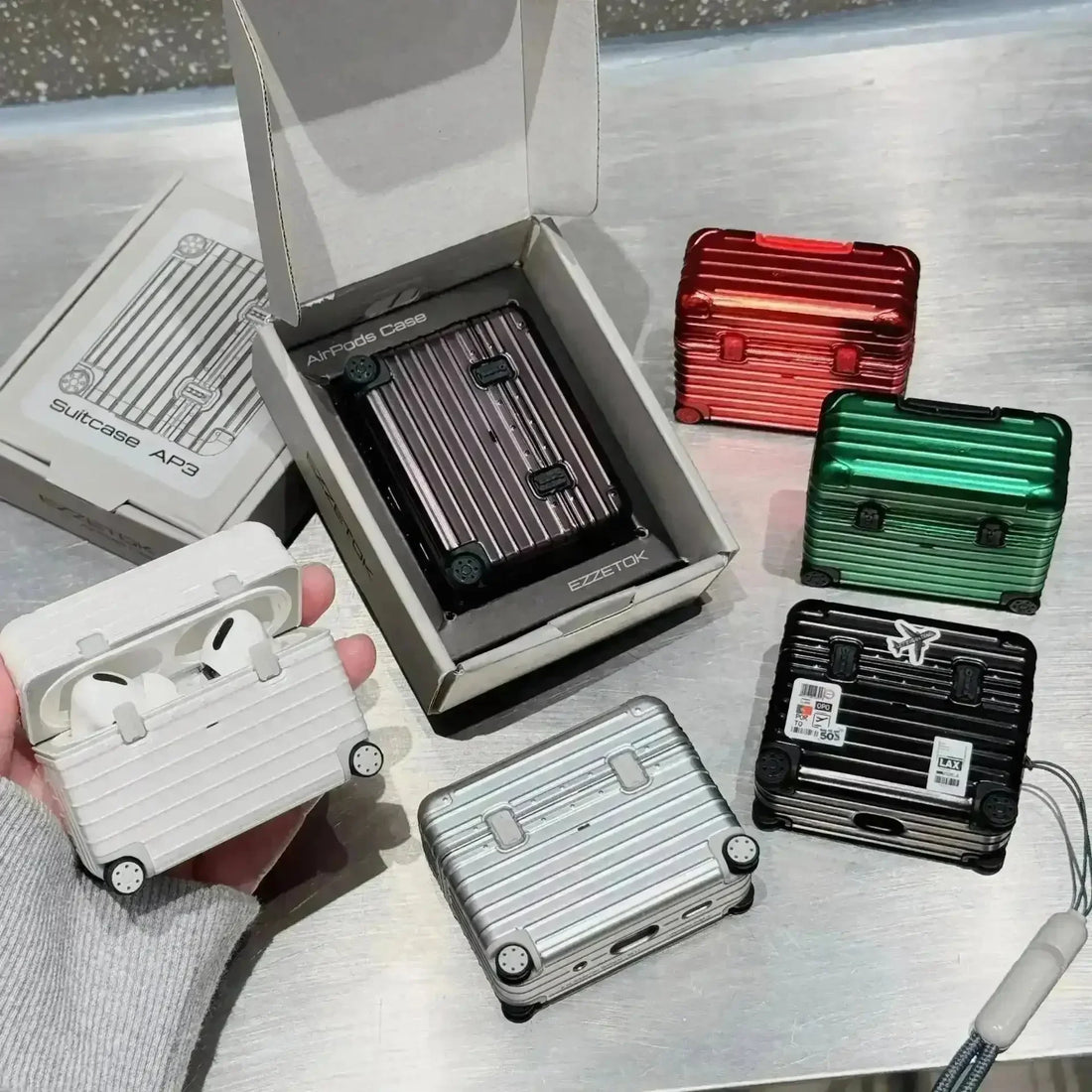 Trunk Bag Novelty Case (For Airpods) - Bear Hugs