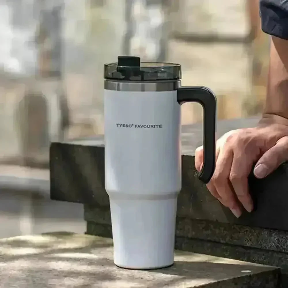 Tyeso Thermal Cup with Handle (20 oz) - Bear Hugs
