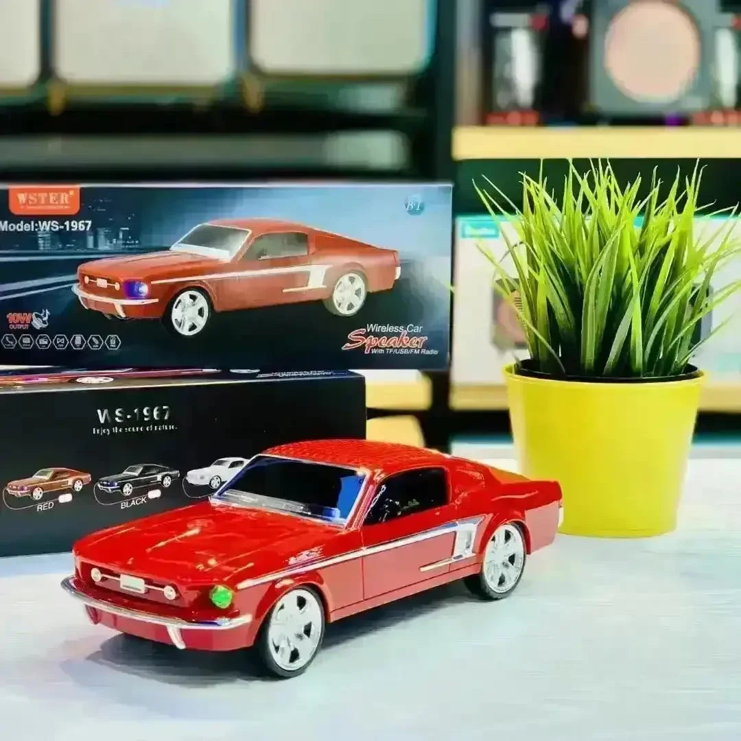 Vintage Car Shaped Bluetooth Speaker - Bear Hugs