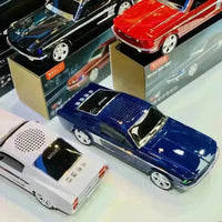 Vintage Car Shaped Bluetooth Speaker - Bear Hugs