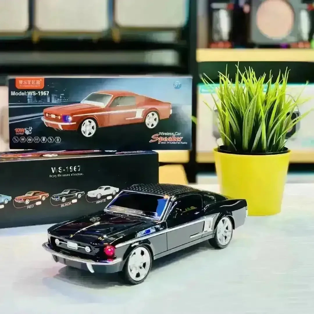 Vintage Car Shaped Bluetooth Speaker - Bear Hugs