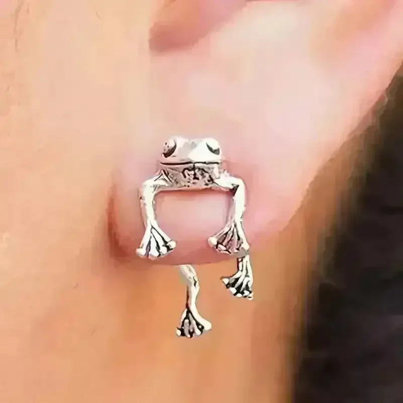Vintage Frog Stud Earrings - Bear Hugs
