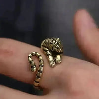 Vintage Tiger-Shaped Ring - Bear Hugs