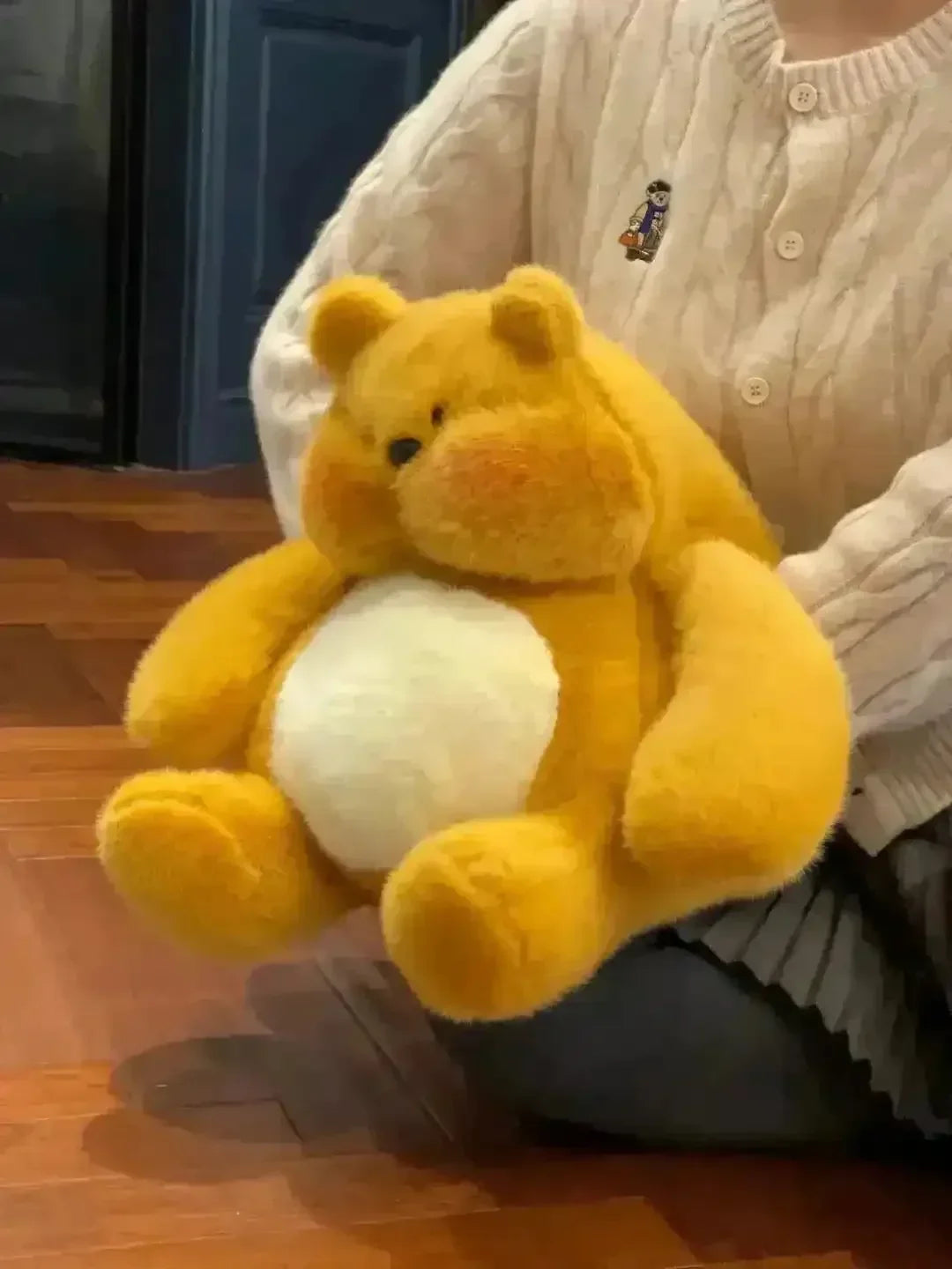 Xin'an Bear Plushie (40 cm) - Bear Hugs