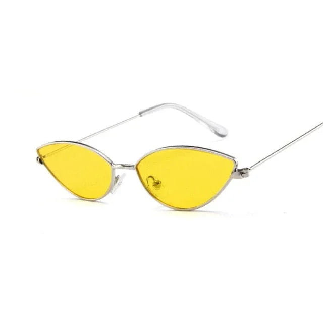 Retro Chic Cat Eye UV400 Sunglasses
