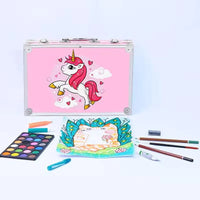 Character Themed Art Suitcase (145 pcs) - Bear Hugs