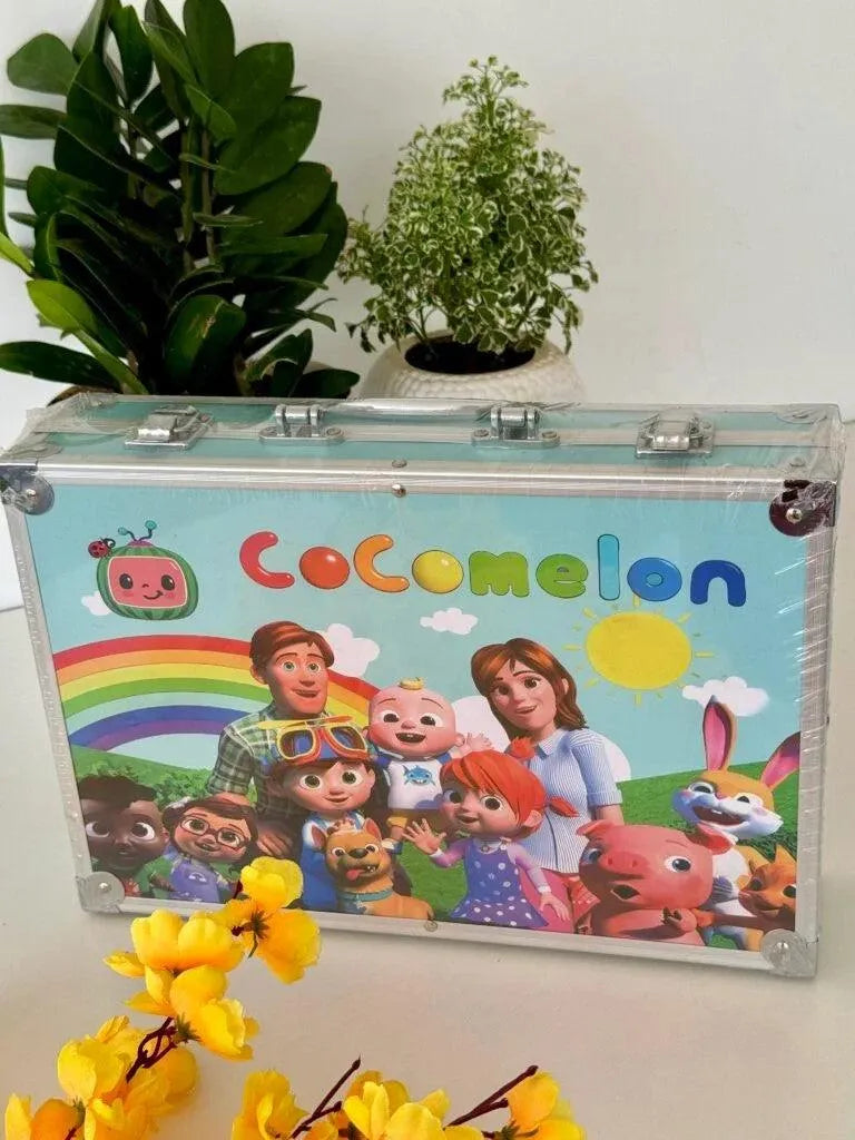 Character Themed Art Suitcase (145 pcs) - Bear Hugs