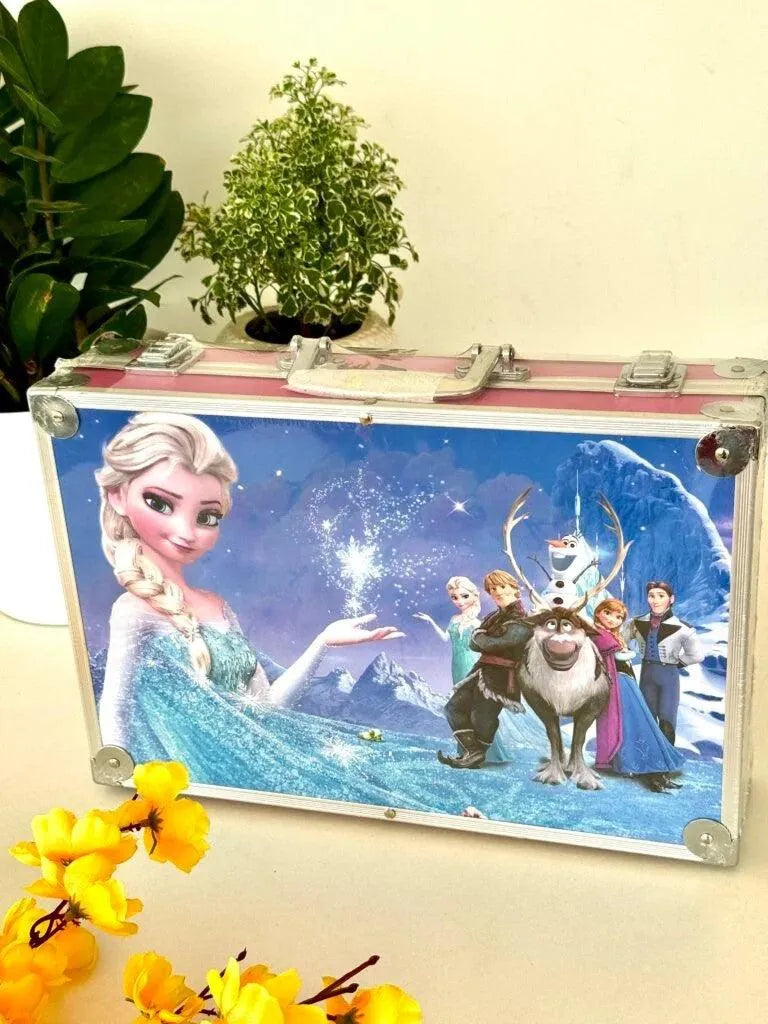 Character Themed Art Suitcase (145 pcs) - Bear Hugs