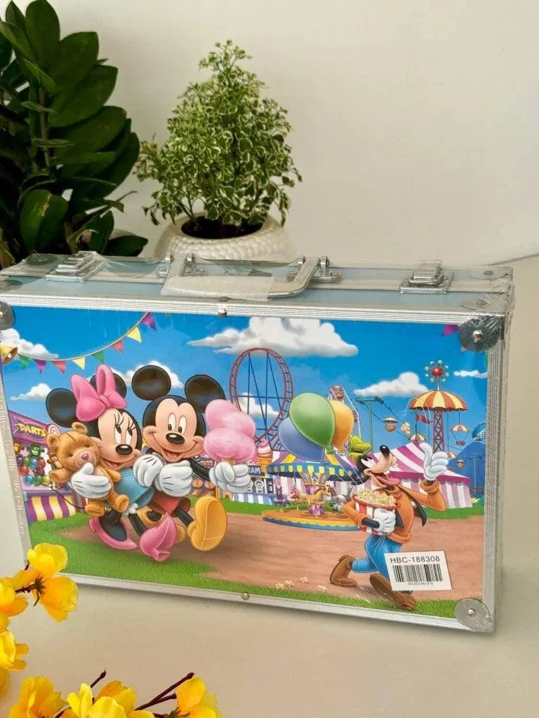 Character Themed Art Suitcase (145 pcs) - Bear Hugs